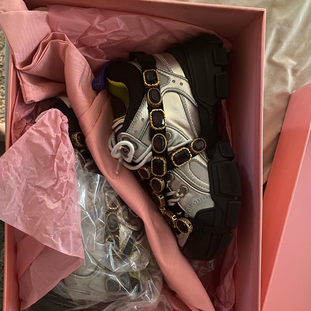Brand new authentic Gucci sneakers never worn.